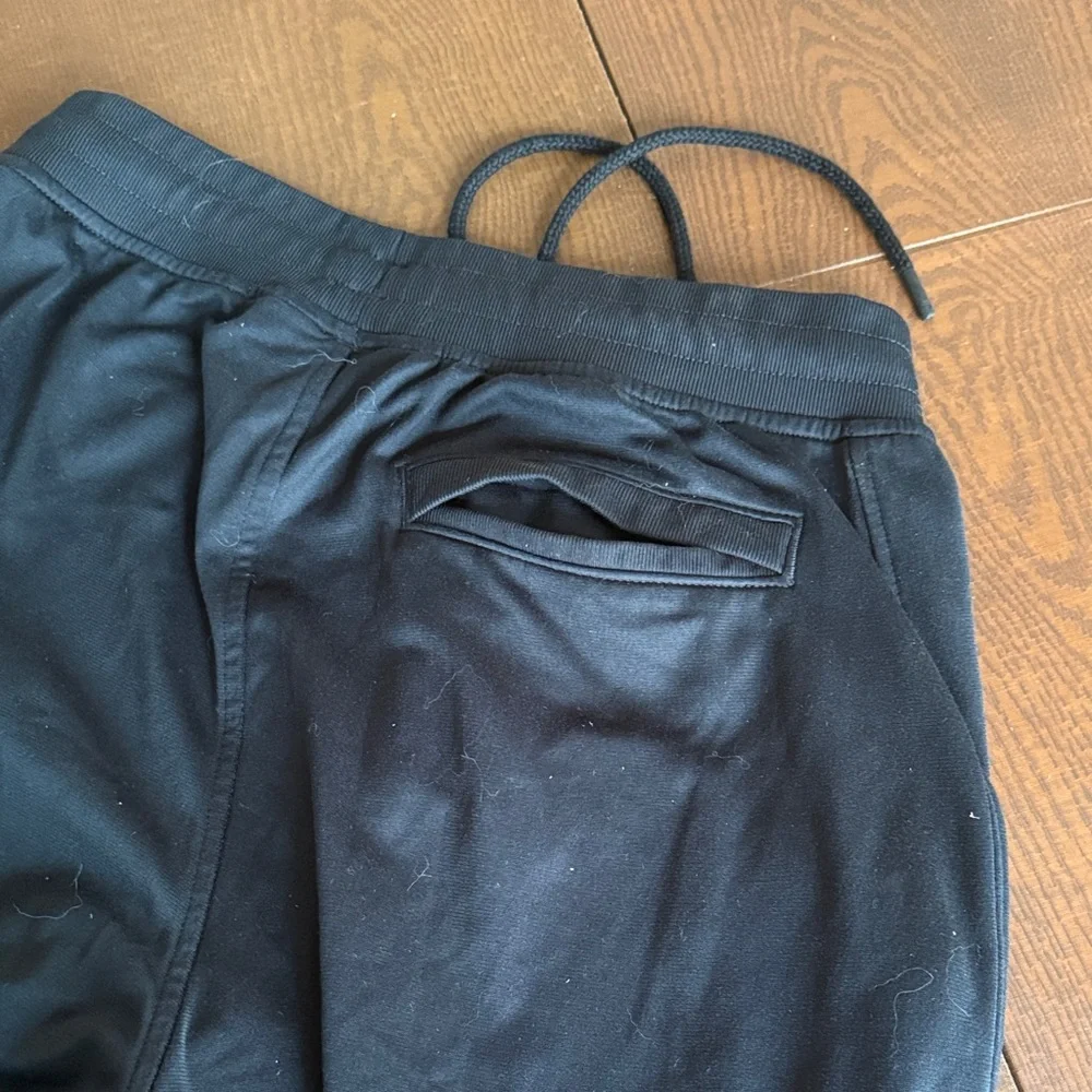 Under Armour Black Performance Track Pants - Picture 6 of 6
